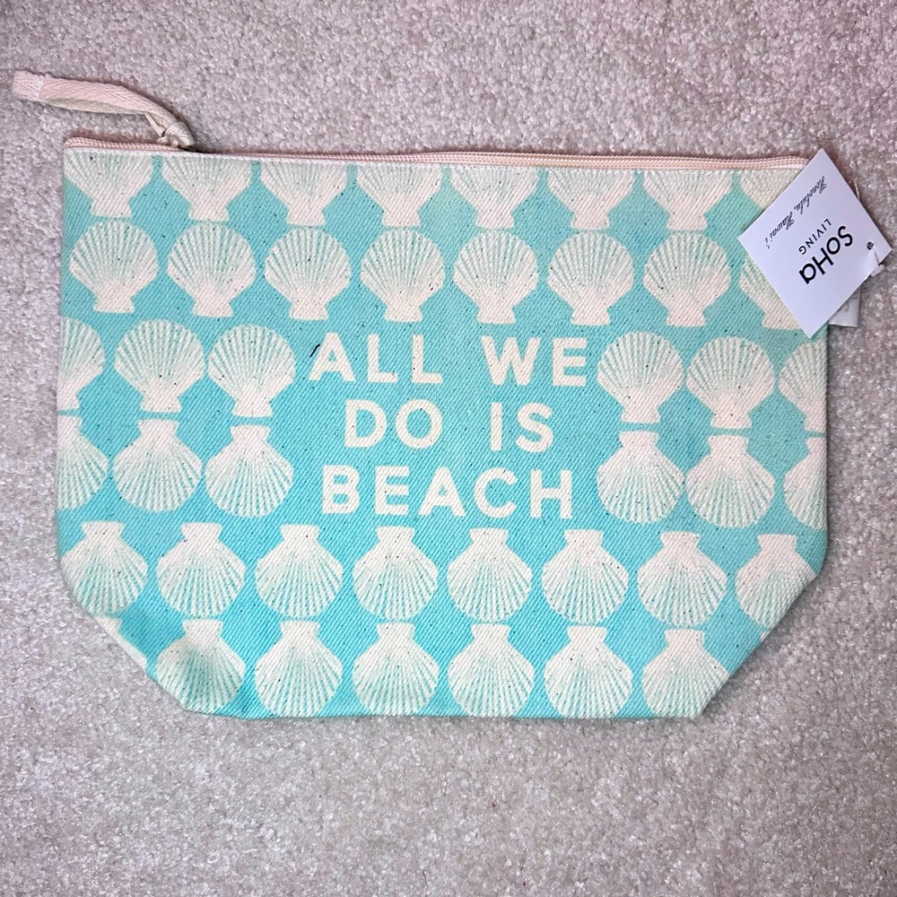 NWT Women's Hawaiian Shell Print Cosmetic Bag